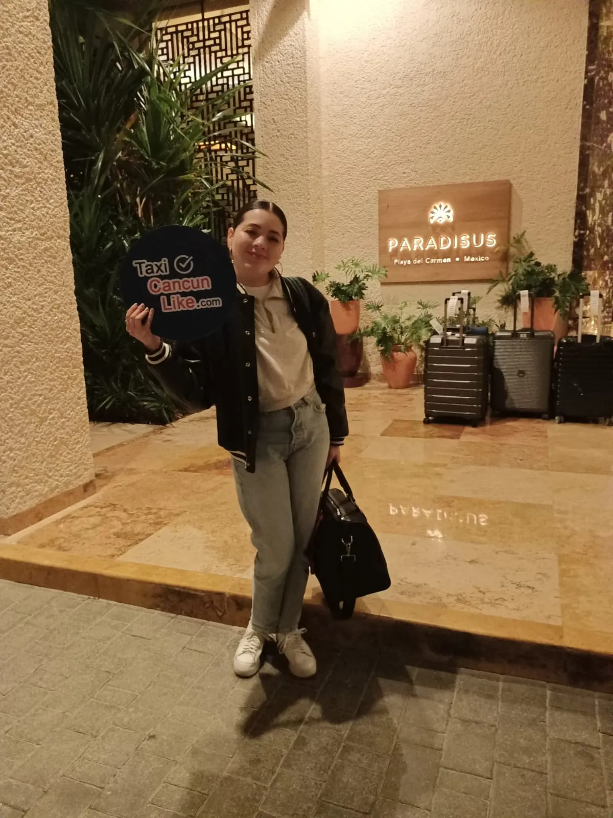 Frente al hotel Paradisus